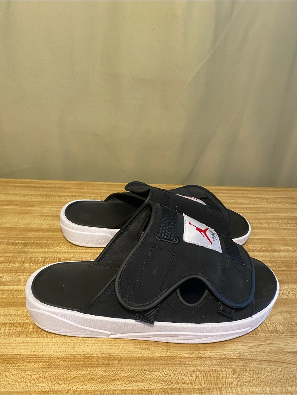 Jordan Flight Mens Ls Slide Sandals Slippers Black White size 13 (Read) - Picture 6 of 6